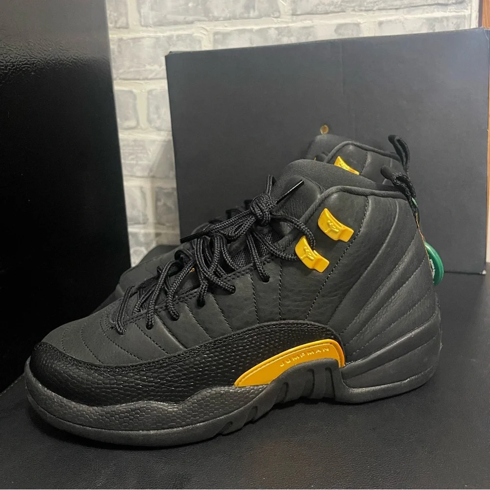“New” Jordan 12 Retro Taxi Black/Gold Shoe Size 6 - Picture 3 of 10